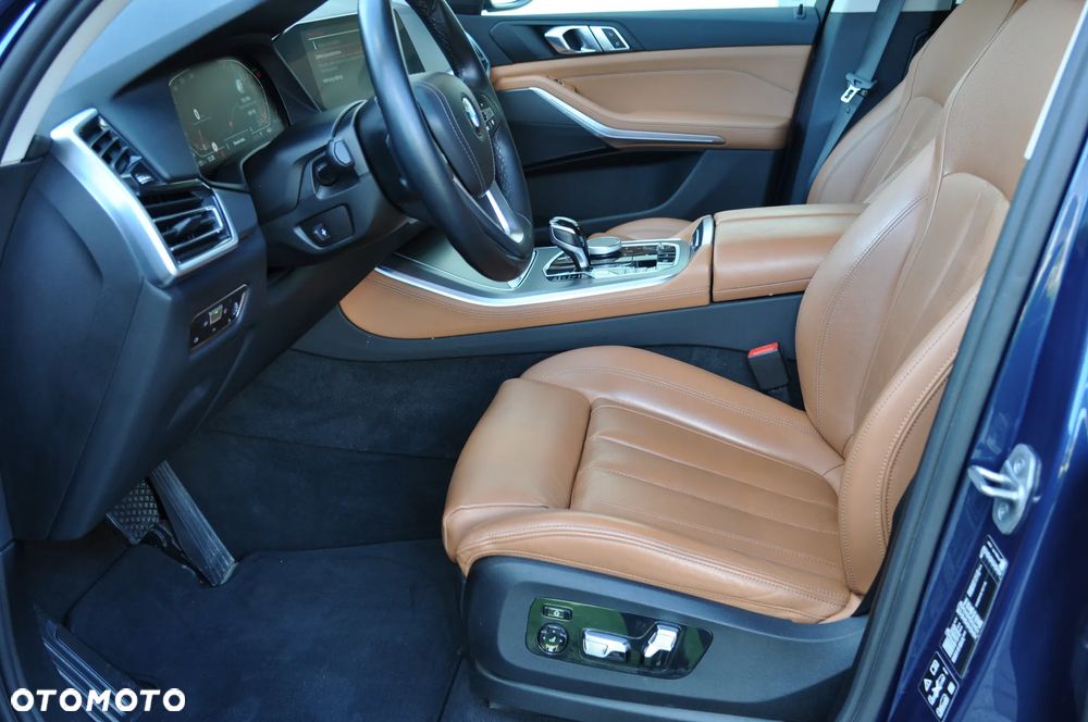 BMW X5 xDrive40i - 12