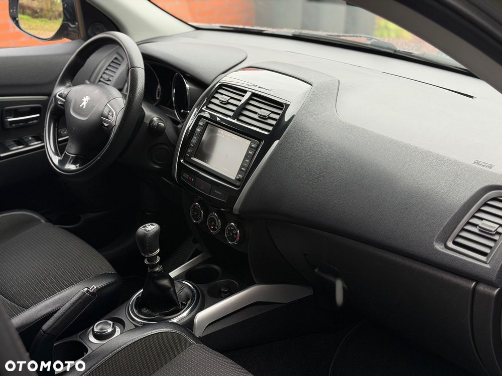 Peugeot 4008 - 11
