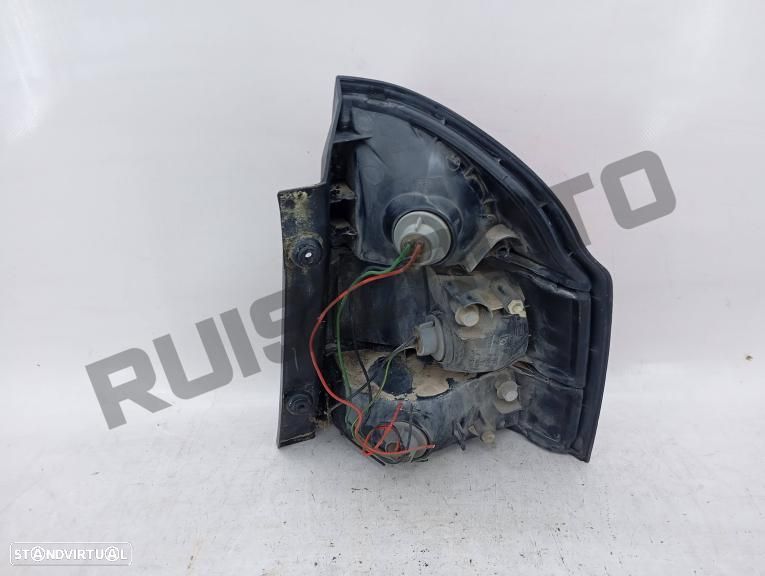 Farolim Trás Painel Esquerdo  Mazda 323 S Vi Sedan (bj) [1998_2 - 2
