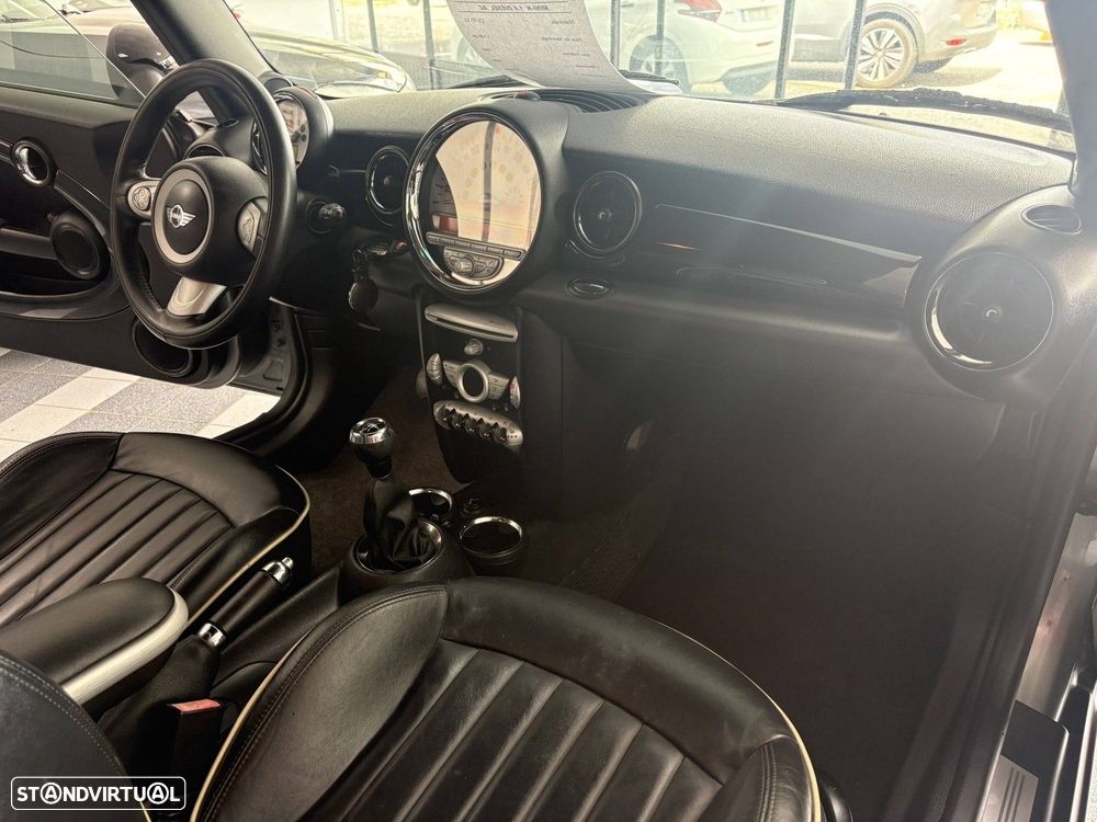 MINI 3 Portas Cooper D 50 Mayfair - 19