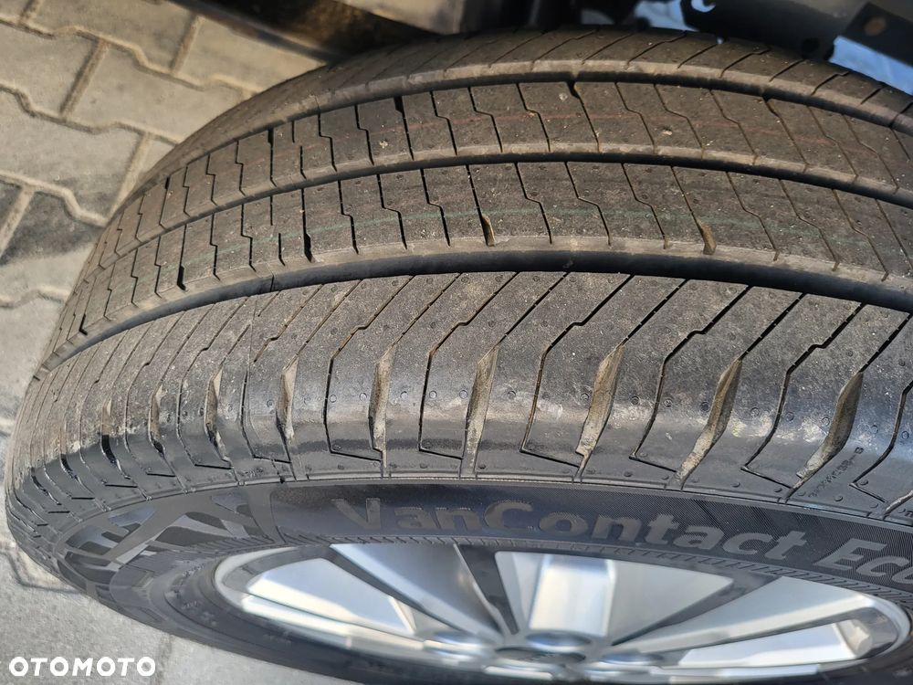 Iveco Daily 35S18 - 21