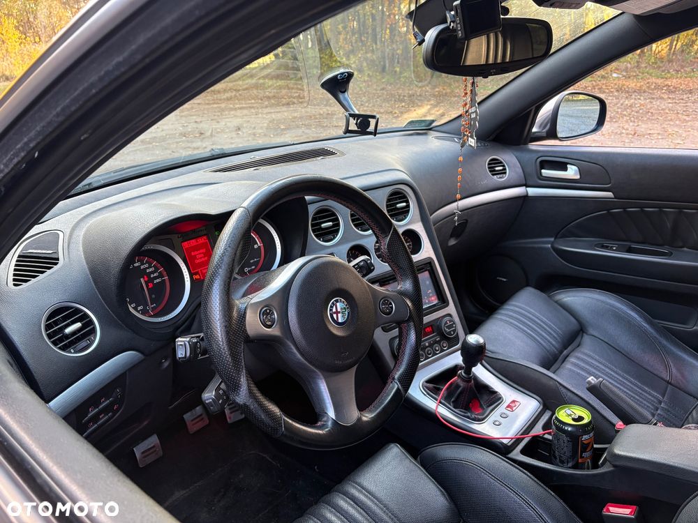 Alfa Romeo 159 1.9JTDM ti - 18