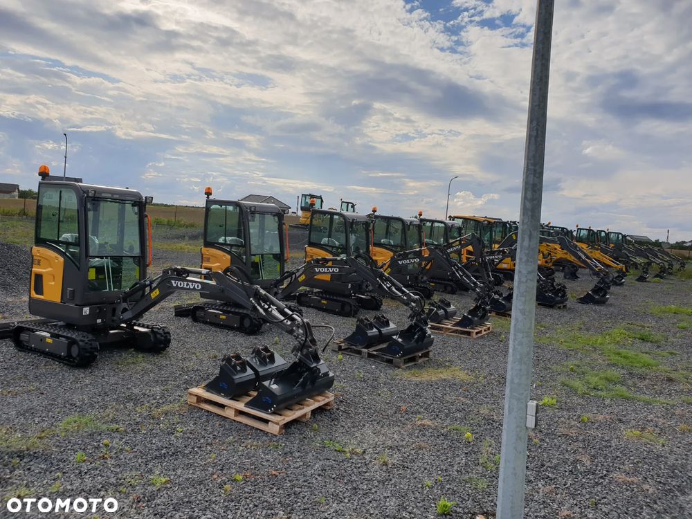 Volvo EC18E, DŁUGIE RAMIĘ, DODATKOWA PRZECIWWAGA, ROZSUWANE GĄSIENICE, 3 ŁYŻKI + SZYBKOZŁĄCZE VOLVO, NOWA DOSTĘPNA OD RĘKI, GWARANCJA Volvo Polska - 40