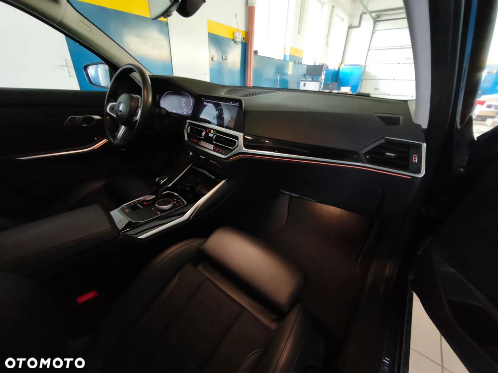 BMW Seria 3 - 21