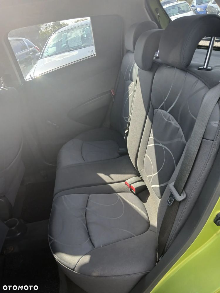Chevrolet Spark - 18