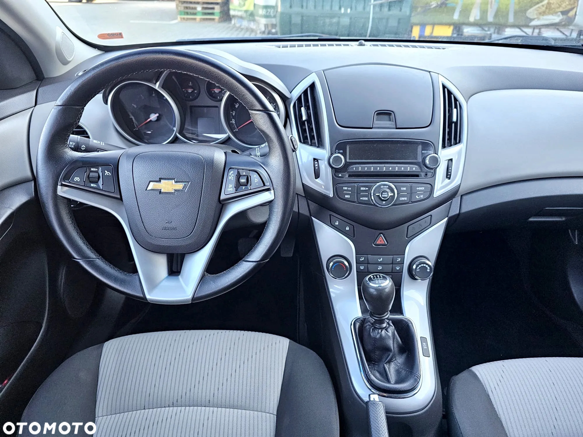 Chevrolet Cruze Station Wagon 1.6 LS+ - 25