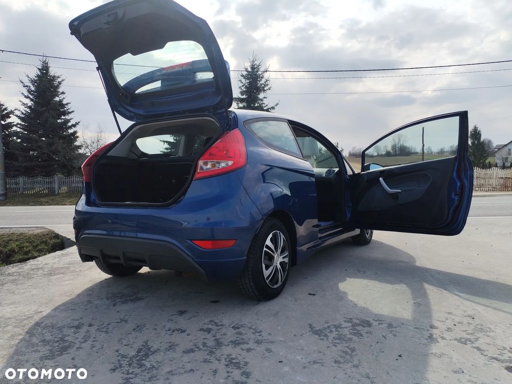 Ford Fiesta - 15