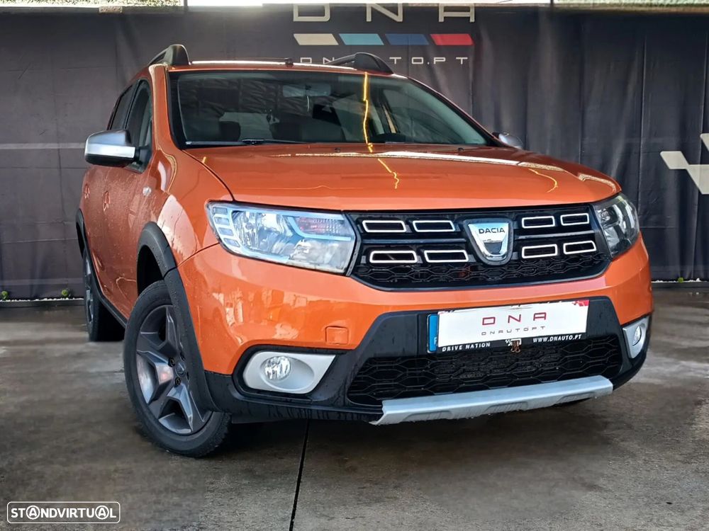Dacia Sandero Stepway TCe 90 Easy-R S&S Celebration - 1