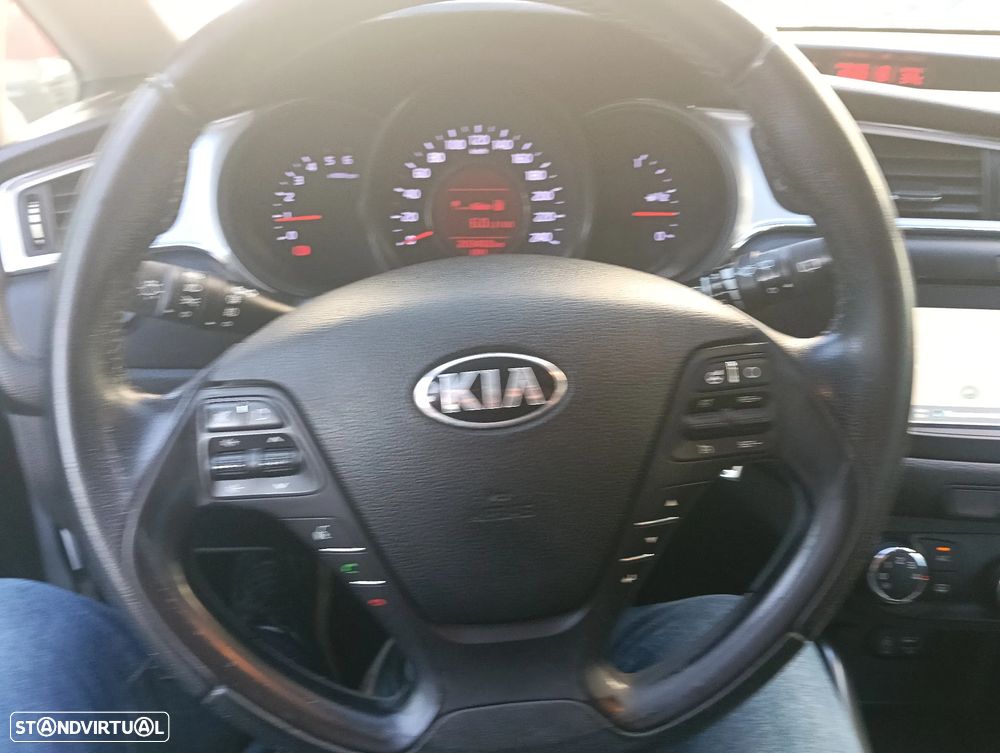Kia Ceed SW 1.4 CRDi Nav Line - 24