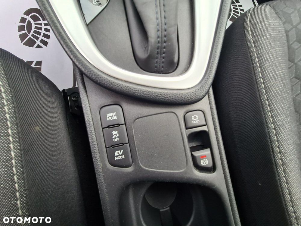 Toyota Yaris - 25