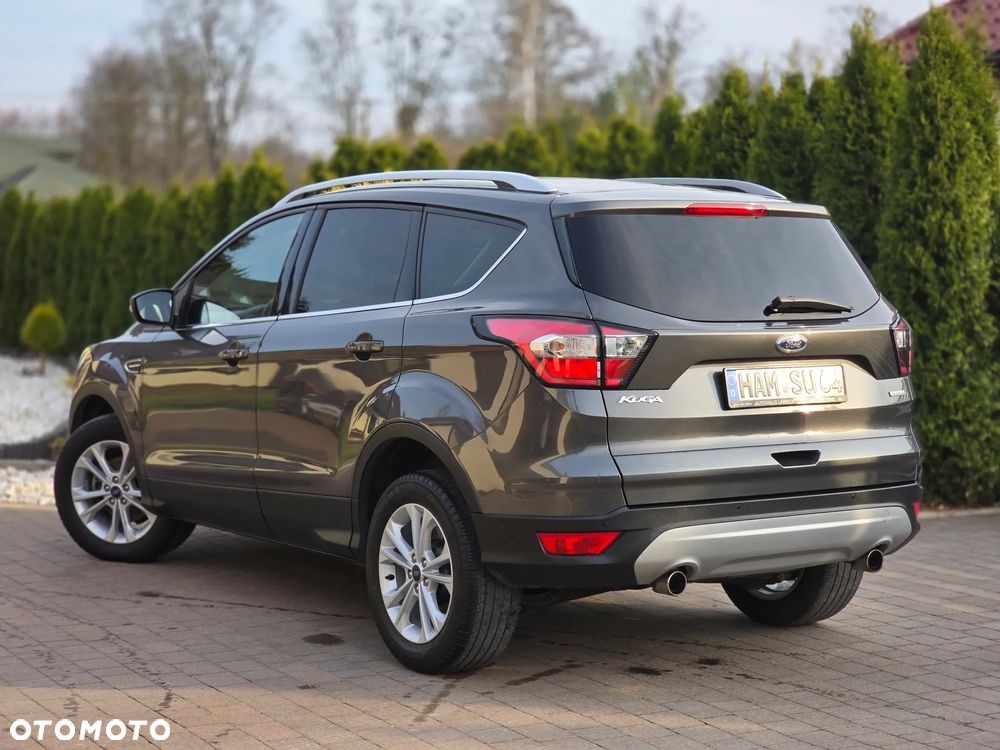 Ford Kuga 1.5 EcoBoost 2x4 Titanium - 4