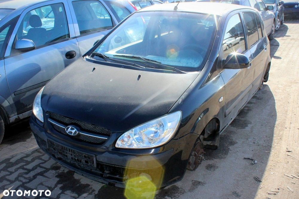 Hyundai Getz 2008 1.4i G4EE HB5D (MASKA, ZDERZAK, LAMPA, BŁOTNIK, DRZWI, SZYBA, FOTEL) - 3