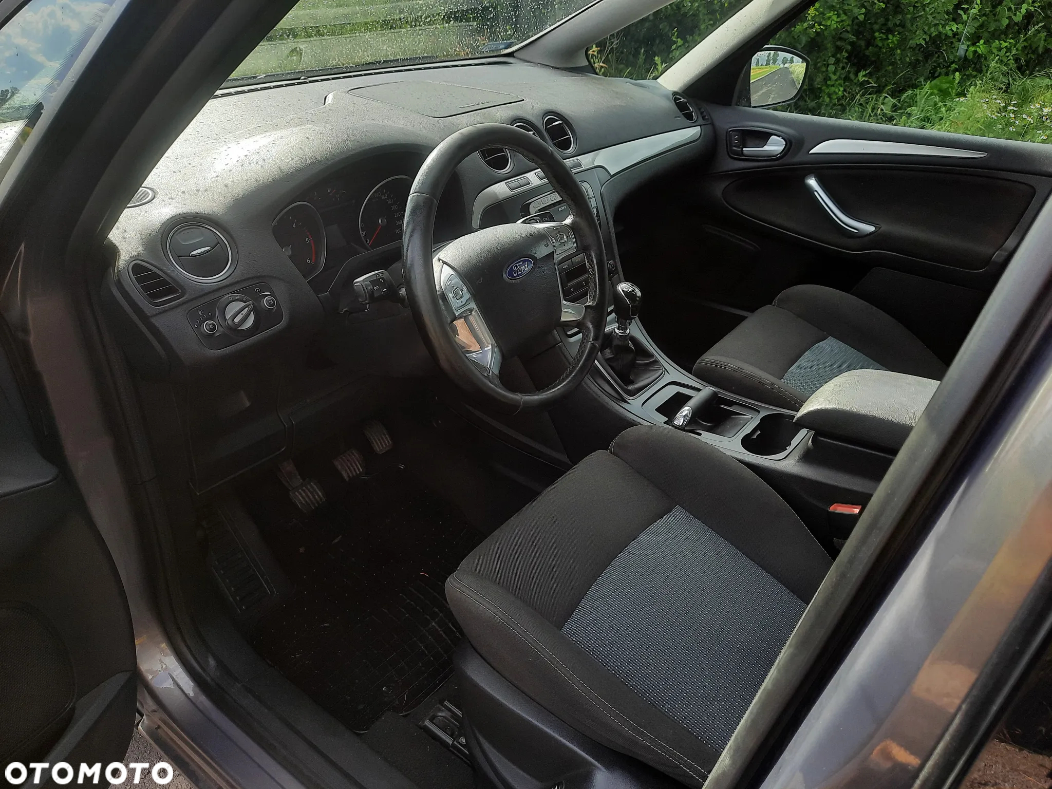 Ford S-Max - 9