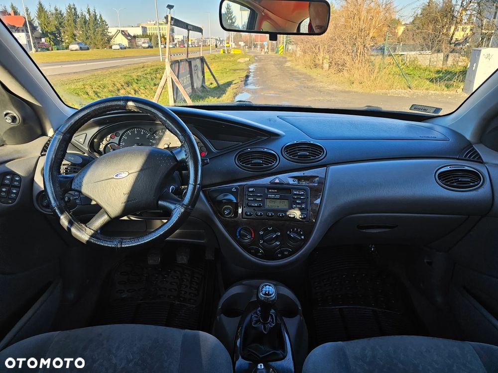 Ford Focus 1.6 Ambiente - 7