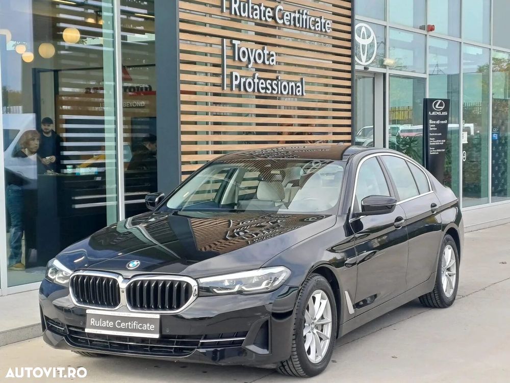 BMW 5 Series 2023 photo 2