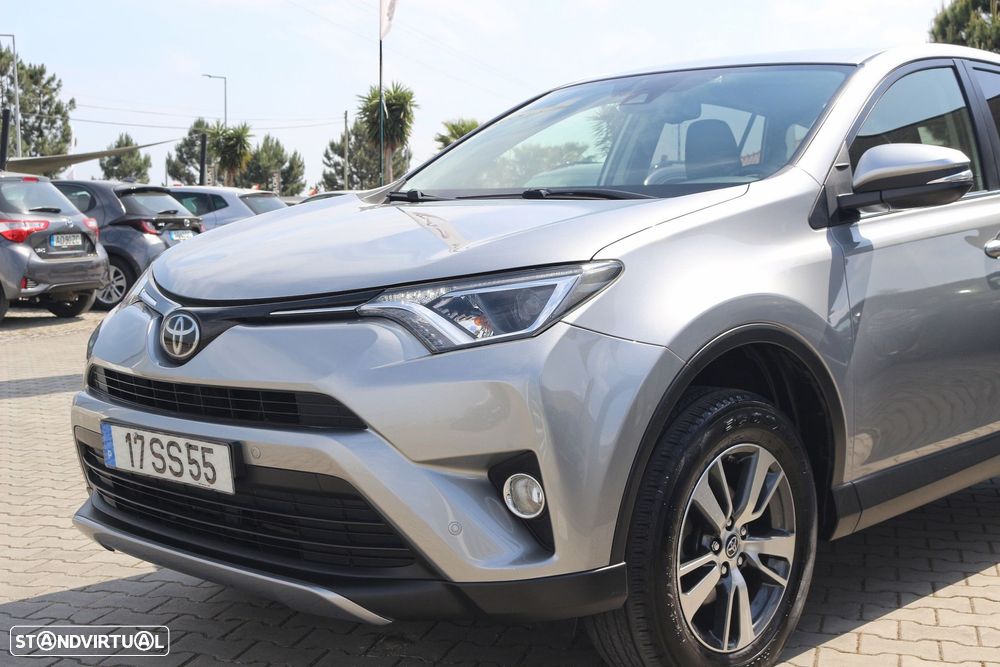 Toyota RAV4 2.0 D-4D Comfort - 13