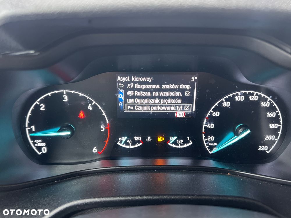 Ford Connect Sport - 13