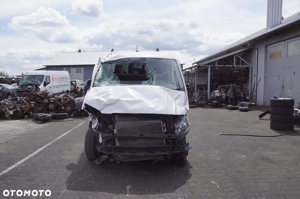Auto na części  Volkswagen Crafter 2 II 2.0 TDI 140 KM DNA SKRZYNIA 6 VLE MANUALNA KOLOR LB9A 2024R Silnik 44 TYŚKM Skrzynia Drzwi Lusterko Szyba Sterownik Deska Kokpit Licznik doka fotel drzwi paka skrzynka felga skrzynia silnik maglownica - 3
