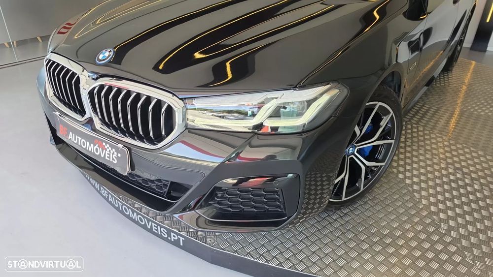 BMW 530 e Pack M - 27
