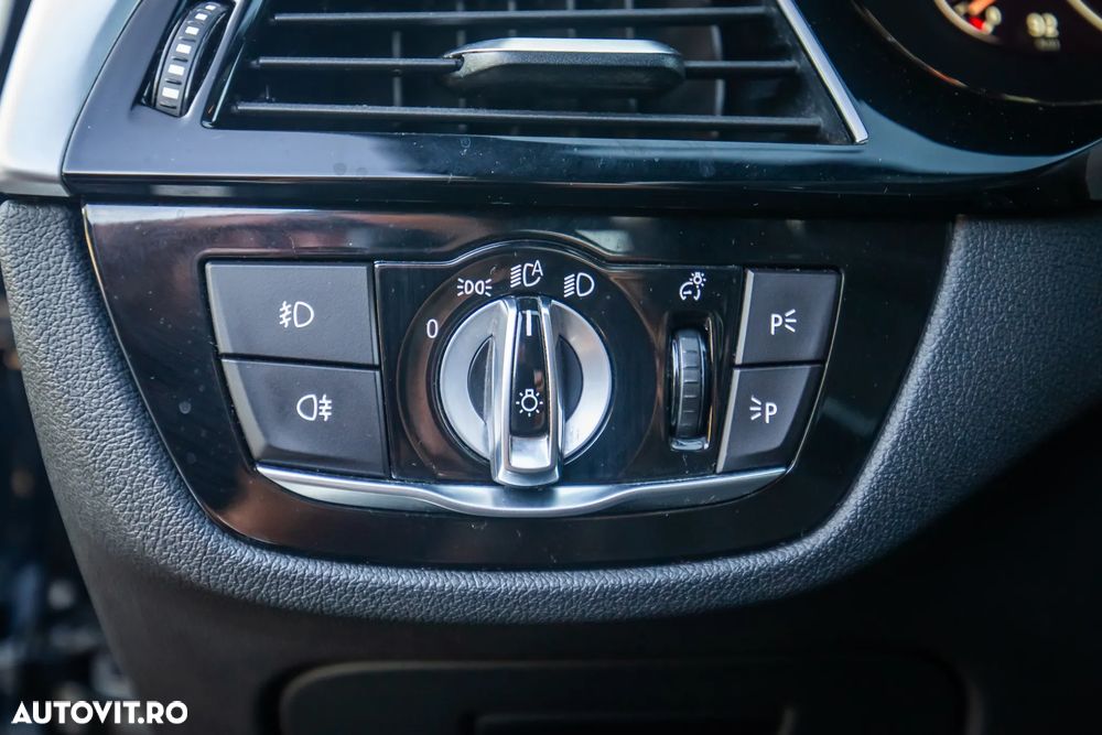 BMW Seria 5 530i xDrive AT - 21