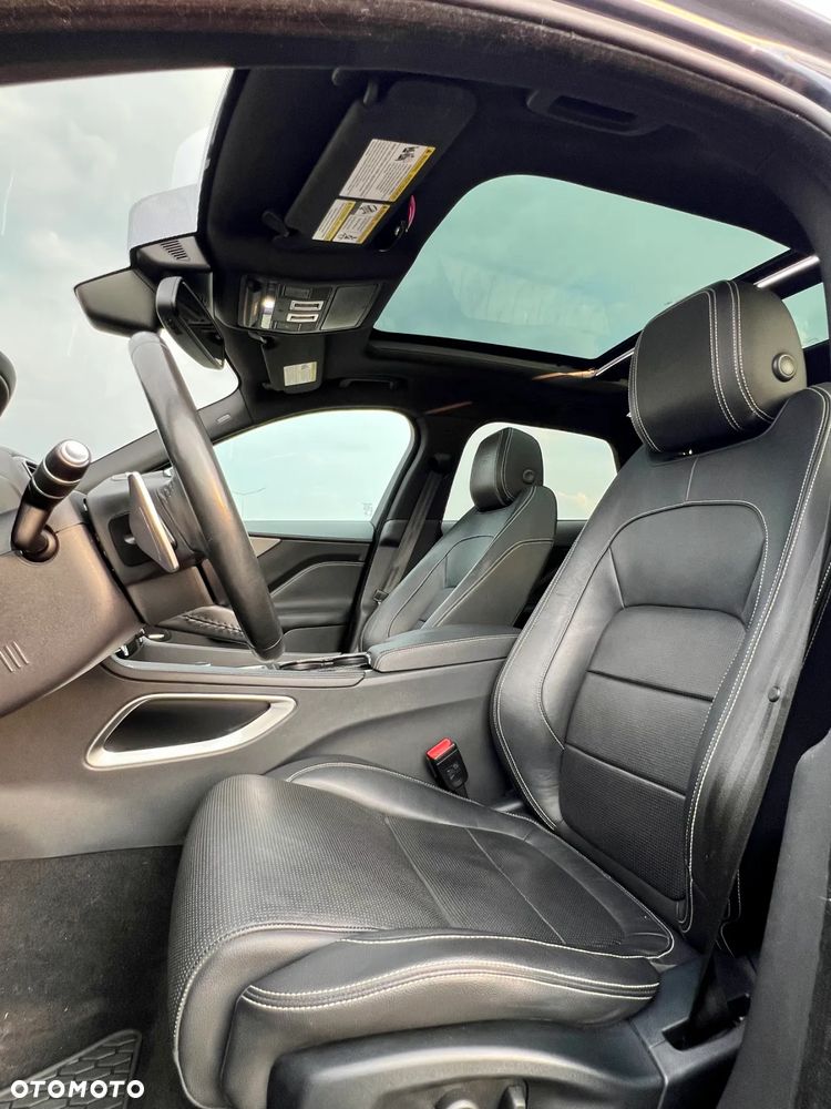 Jaguar F-Pace 3.0 V6 AWD S - 18