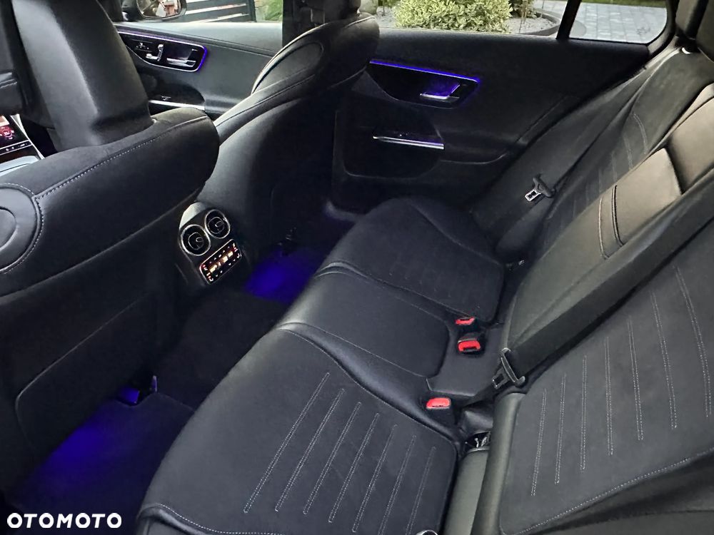 Mercedes-Benz Klasa C 300 d 9G-TRONIC AMG Line - 11