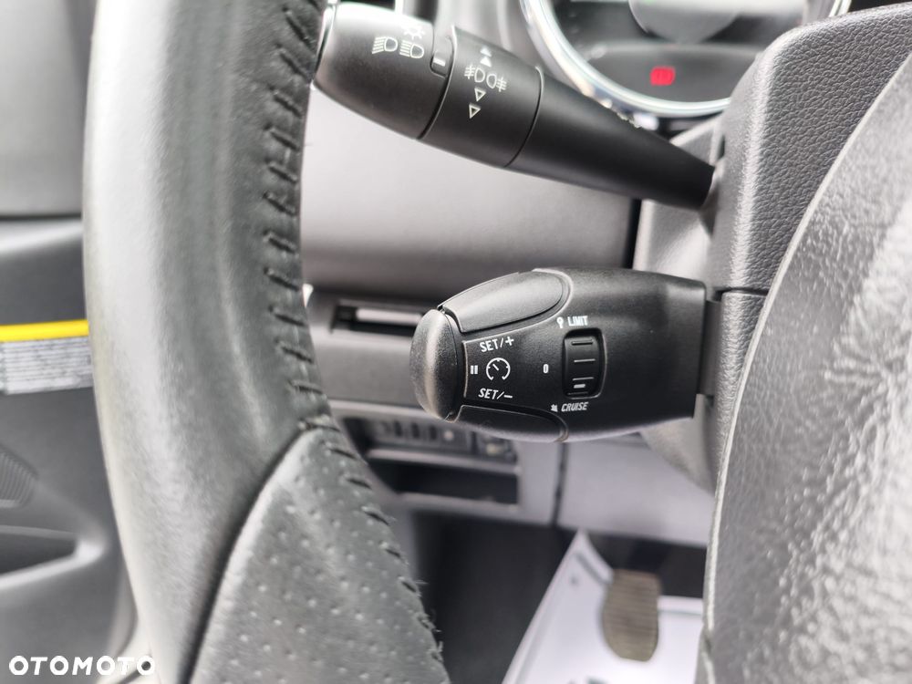 Peugeot 3008 HDi FAP 110 Allure - 37