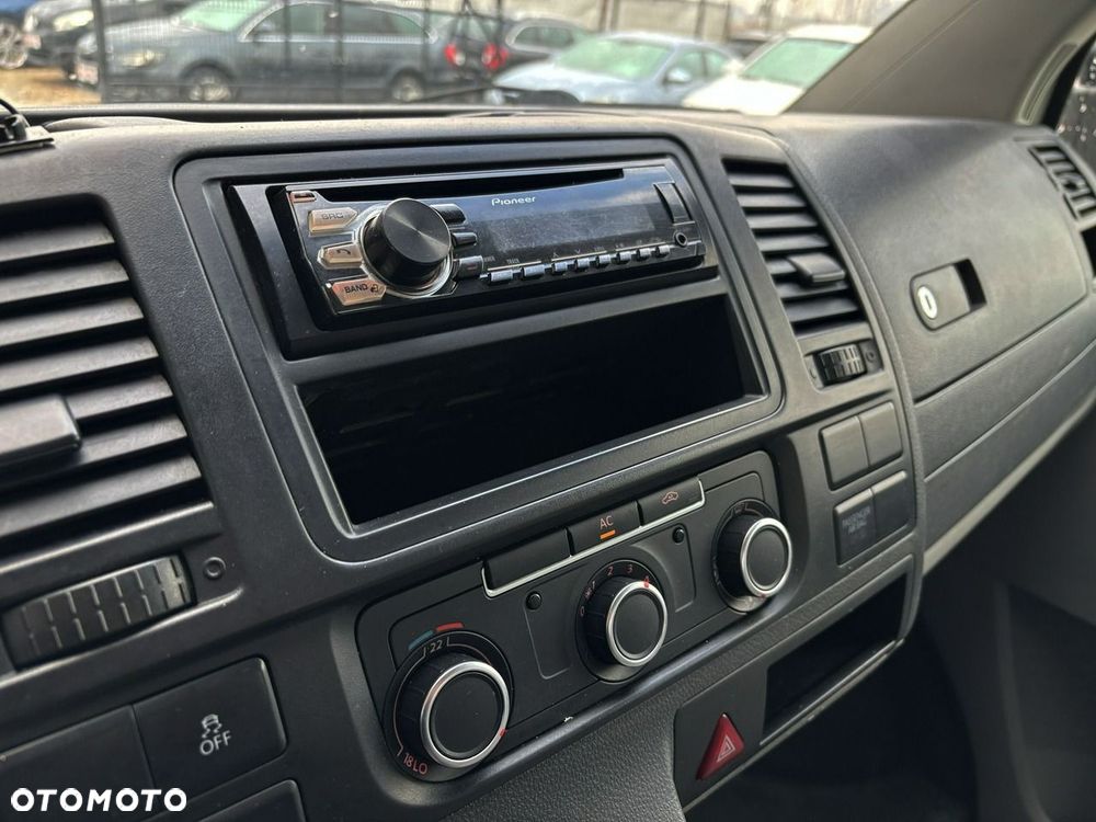 Volkswagen Transporter - 16