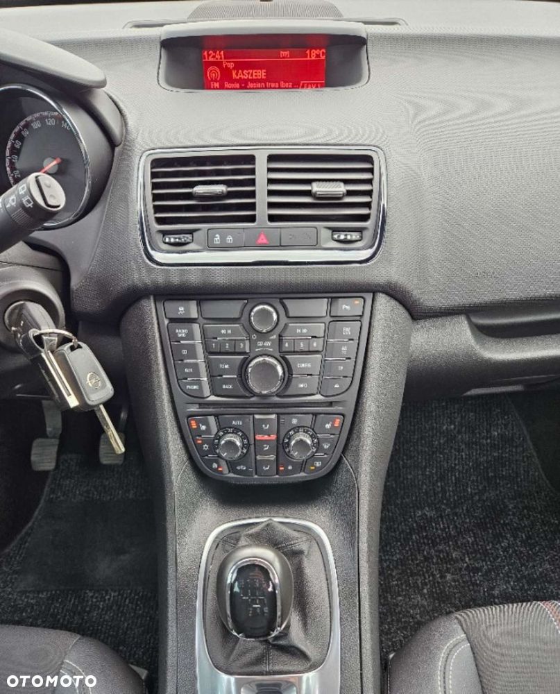 Opel Meriva - 22