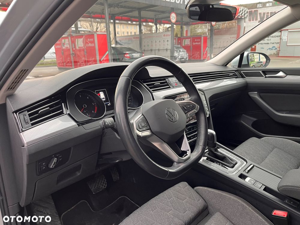 Volkswagen Passat 2.0 TDI EVO Business DSG - 8