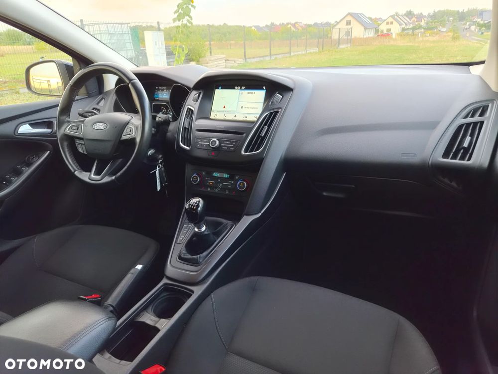 Ford Focus 1.5 TDCi DPF Start-Stopp-System Business - 11
