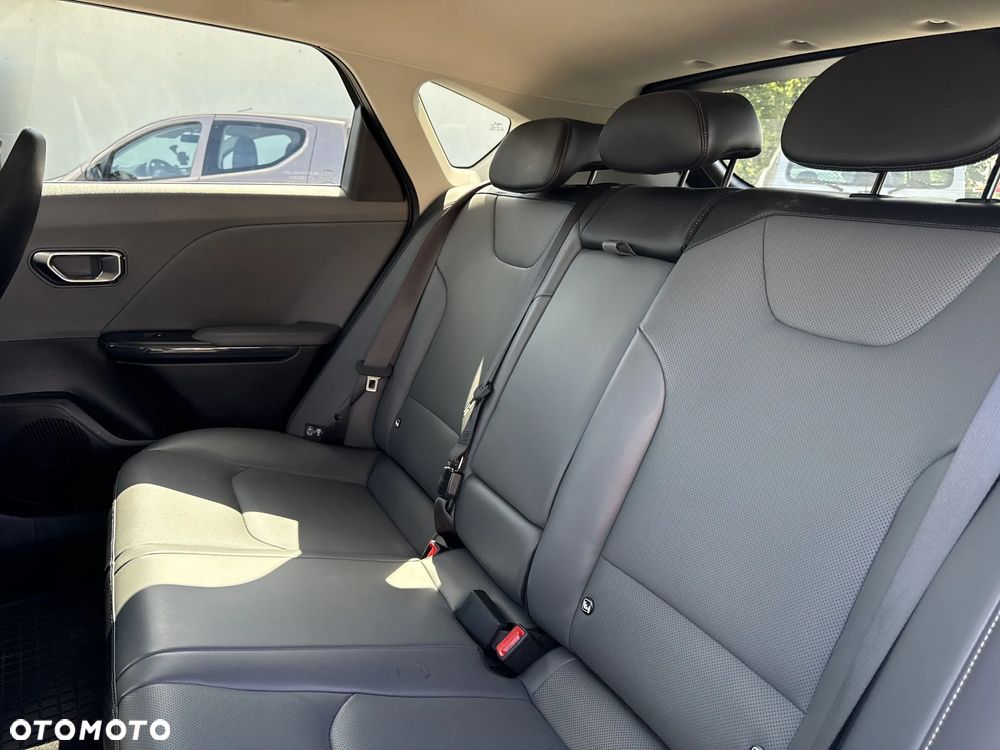 Kia K4 1.6 T-GDI L - 16