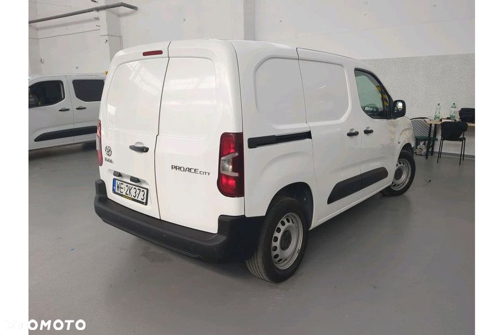 Toyota ProAce 1.5 D-4D Standard Active 2.3t SalonPL VAT23% - 3