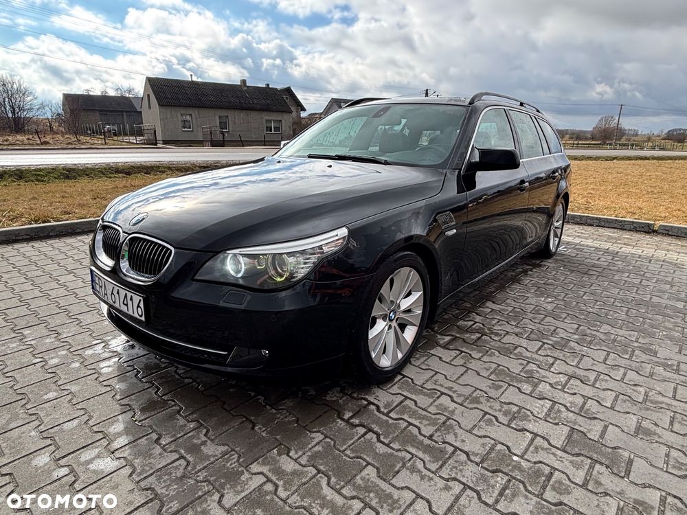 BMW 5 Series 2008 photo 2
