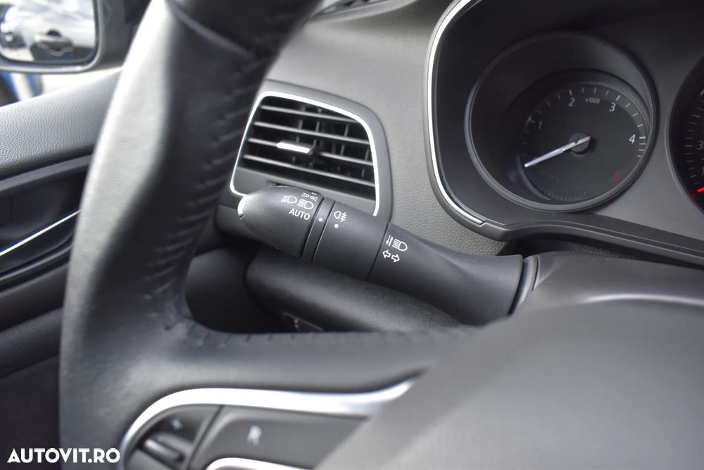 Renault Megane Blue dCi 116 EDC Zen - 26