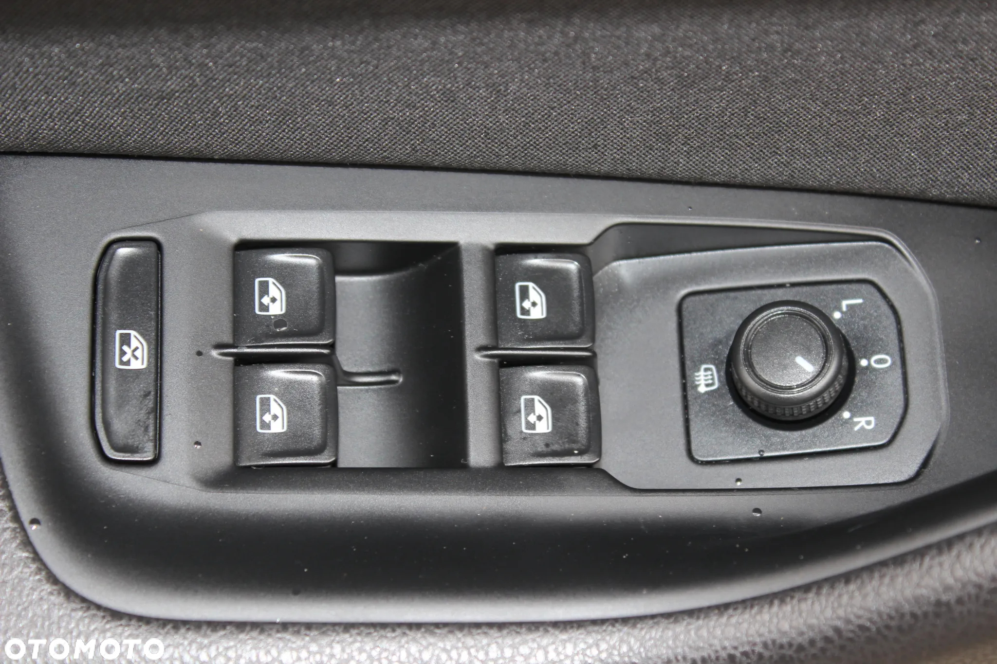 Volkswagen Passat Variant 2.0 TDI SCR DSG Business - 17