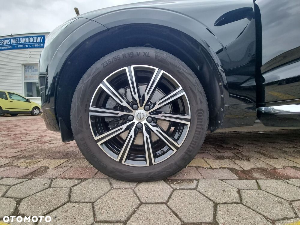 Volvo XC 60 B4 D Momentum - 27