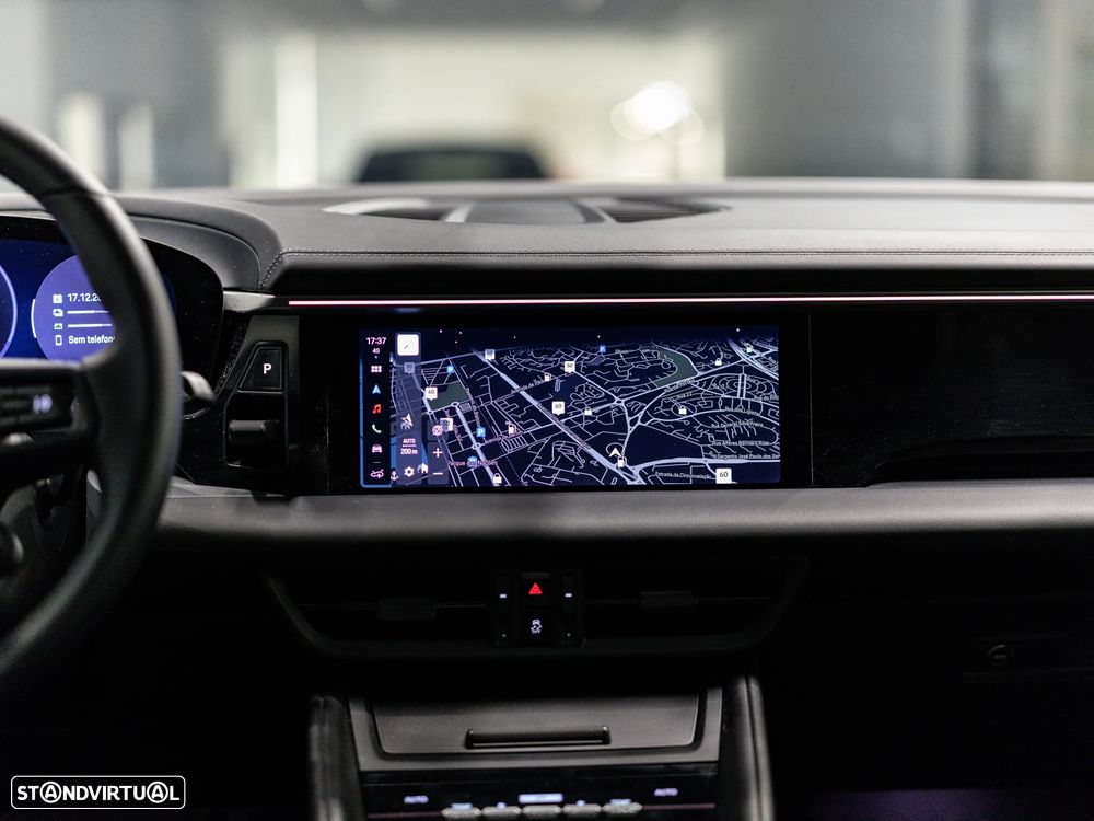 Porsche Macan Standard - 40