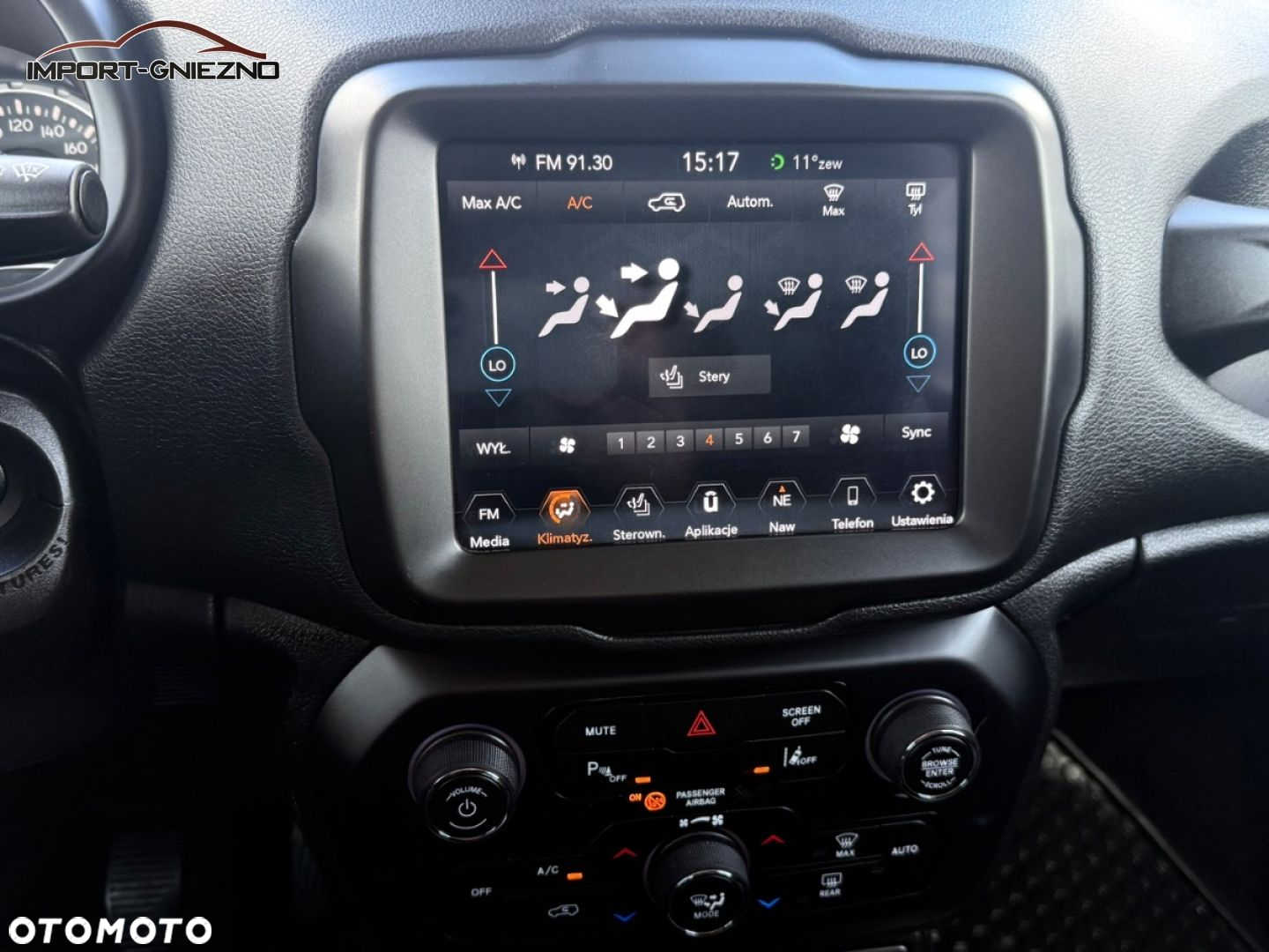 Jeep Renegade - 26