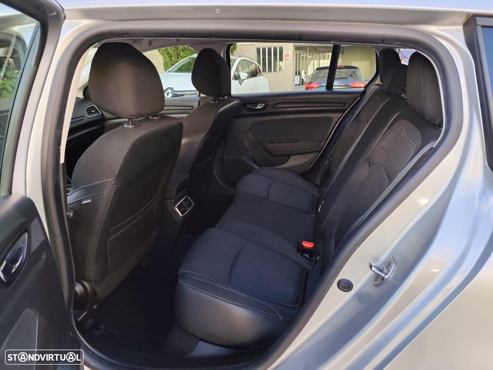 Renault Mégane Sport Tourer ENERGY dCi 110 EDC BUSINESS - 6