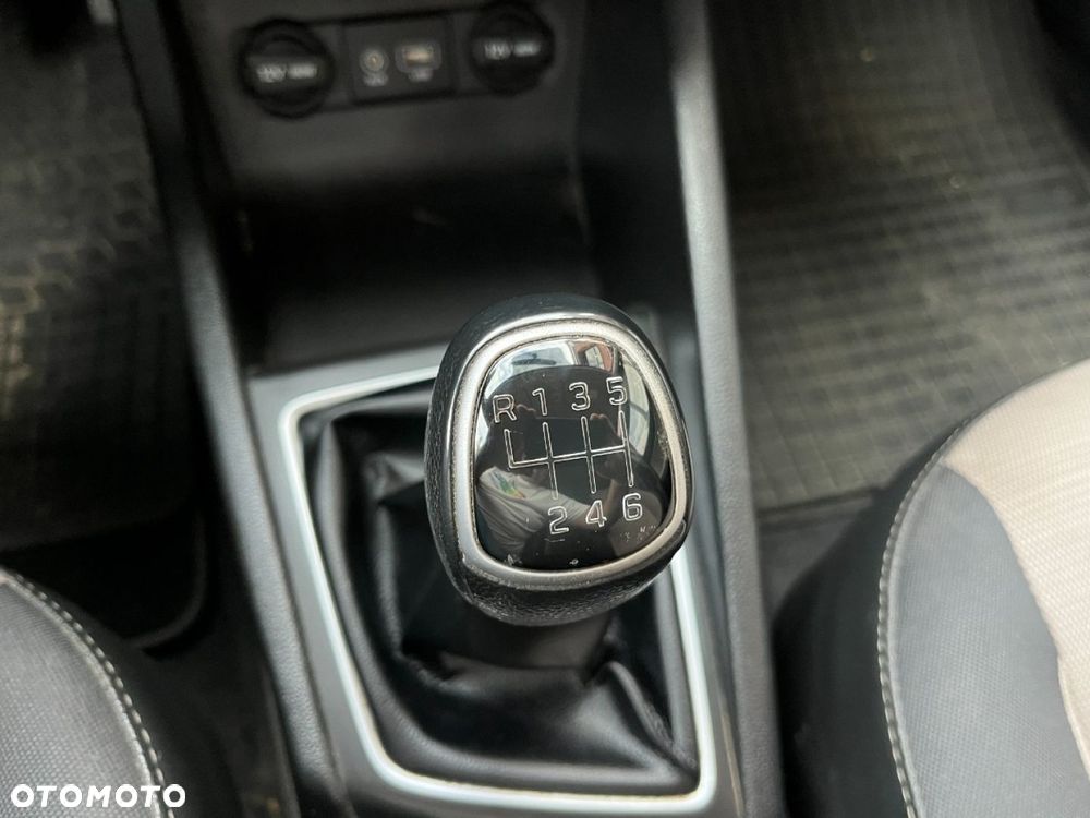 Hyundai i20 1.1 CRDi Style - 13