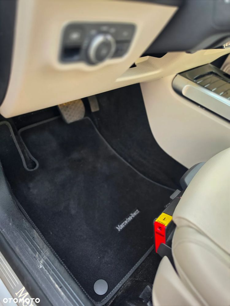 Mercedes-Benz GLB 200 Progressive 7G-DCT - 21