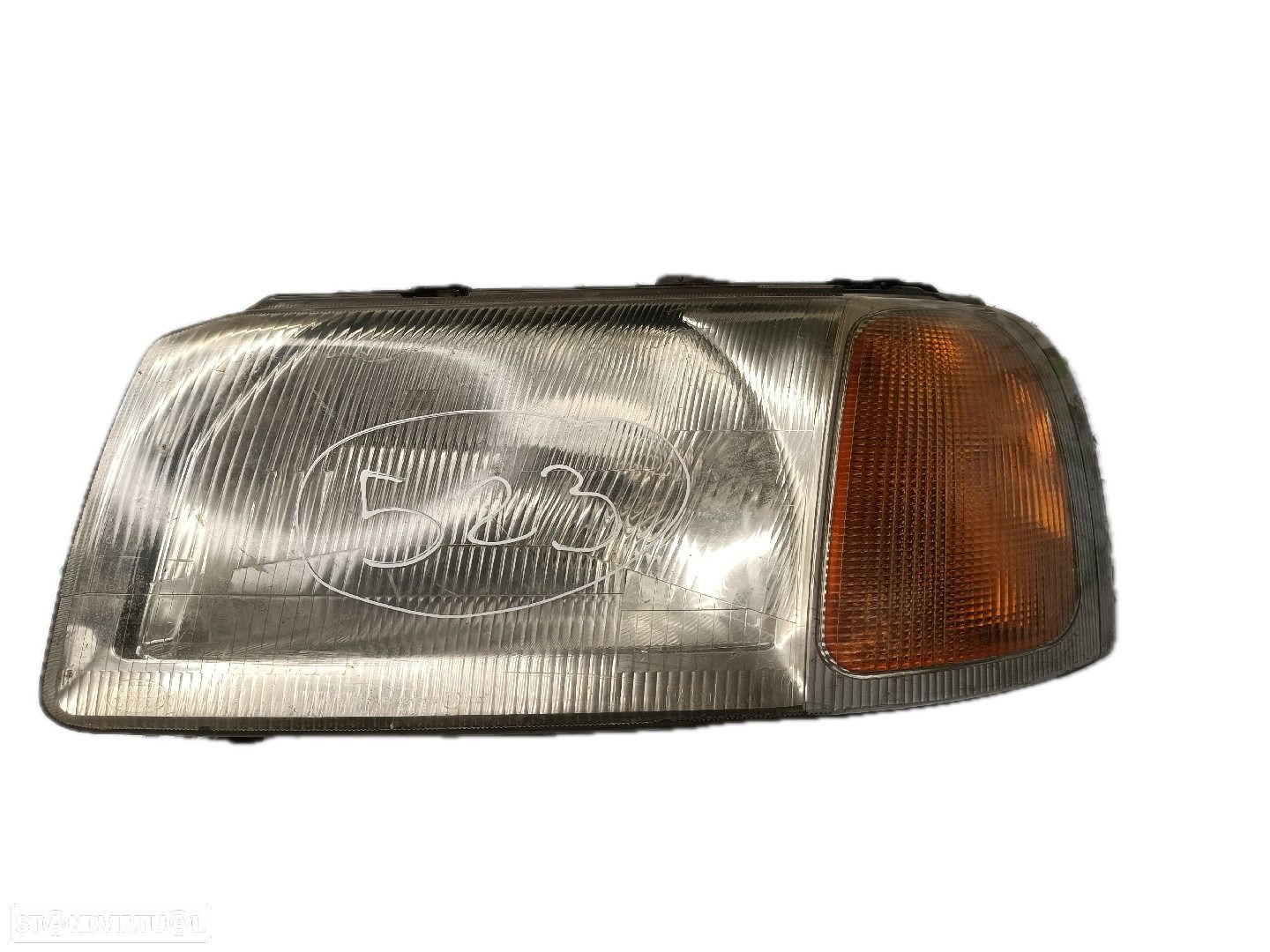 Farol Esq Land Rover Freelander (L314) - 1