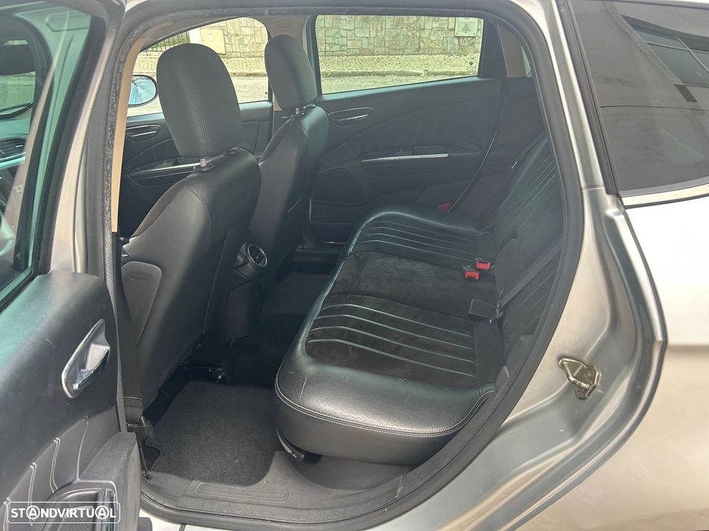 Lancia Delta 1.4 T-Jet Oro - 9