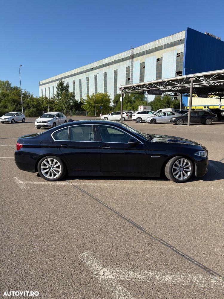 BMW Seria 5 530d xDrive AT - 4