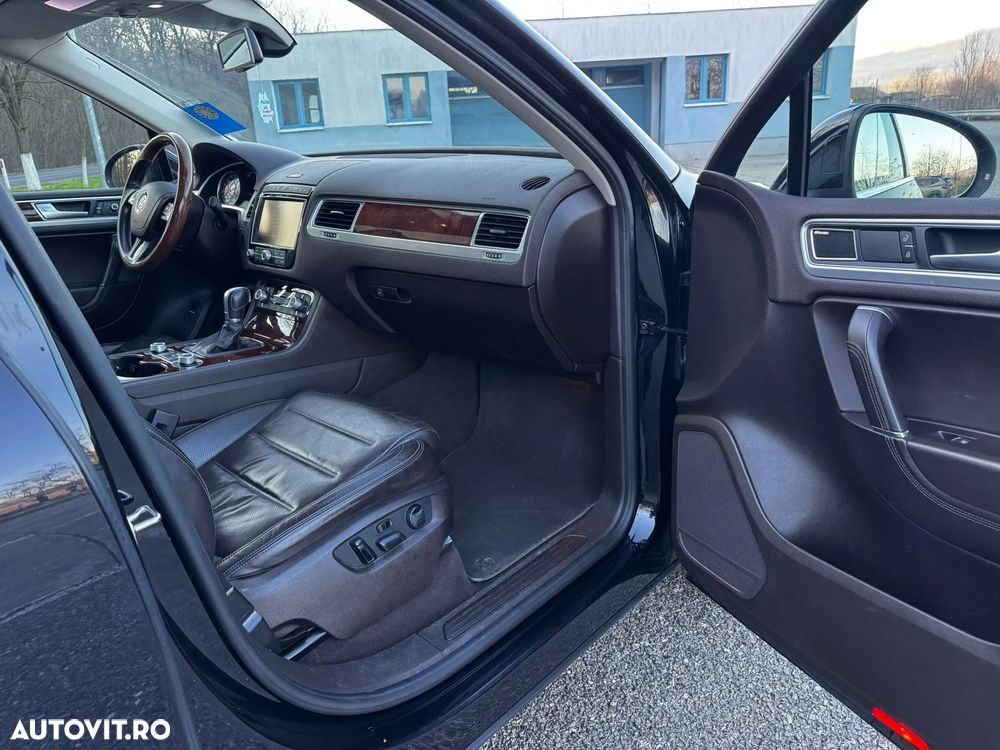 Volkswagen Touareg - 22