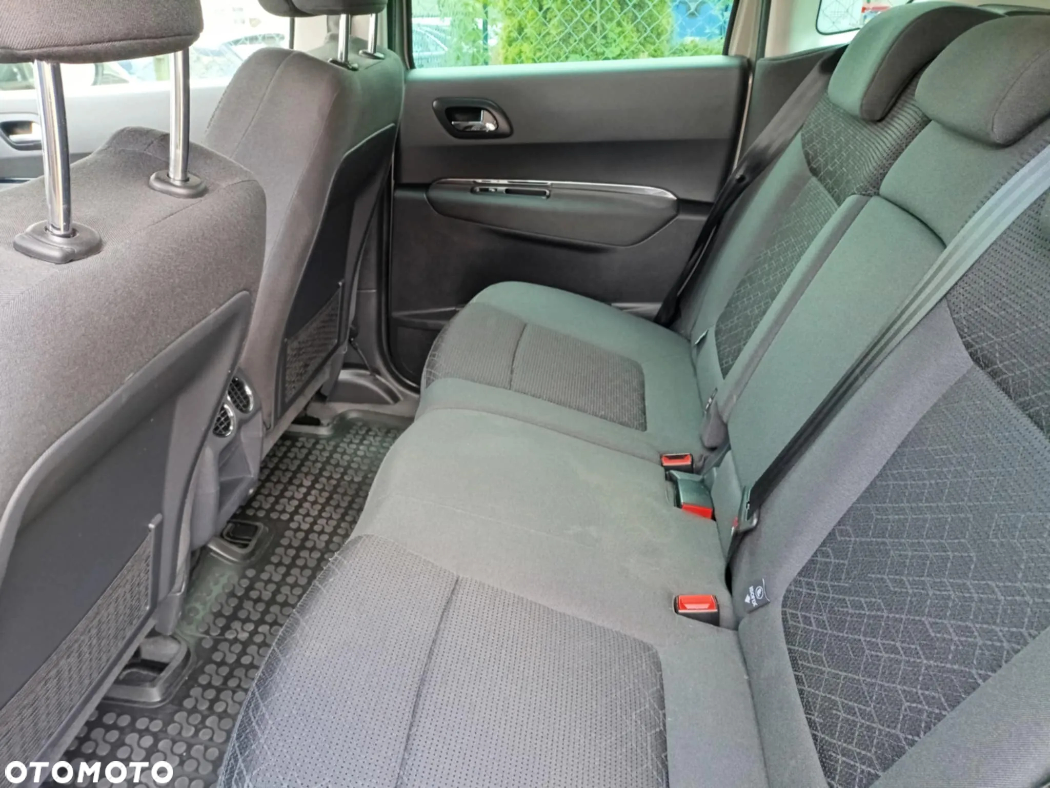 Peugeot 3008 1.2 PureTech Active - 11
