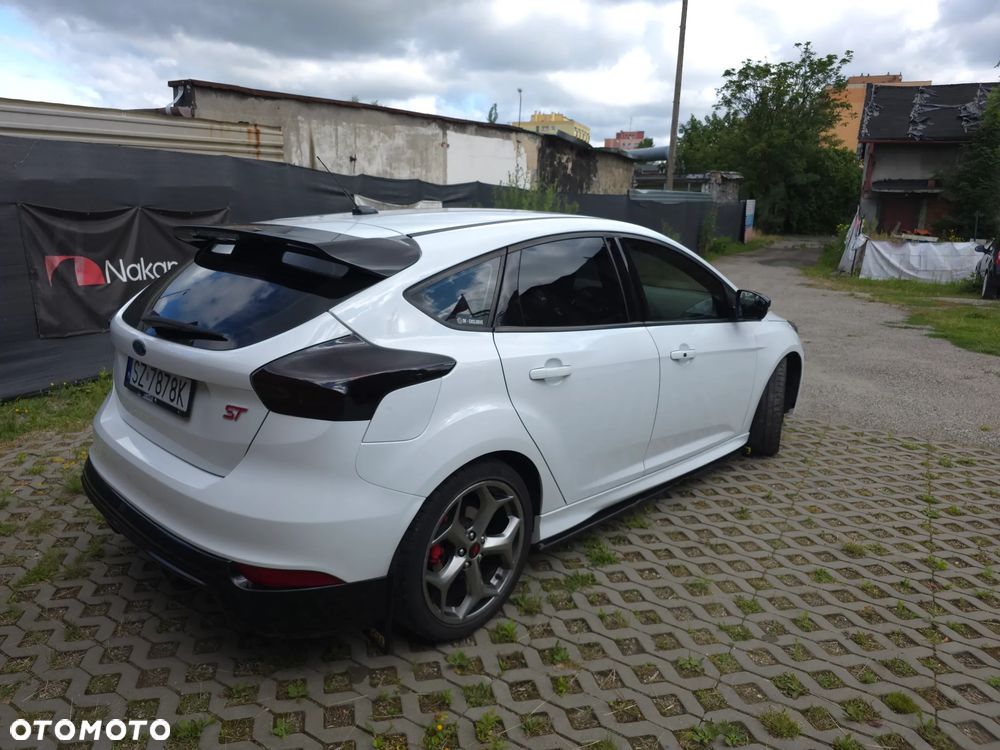 Ford Focus - 40