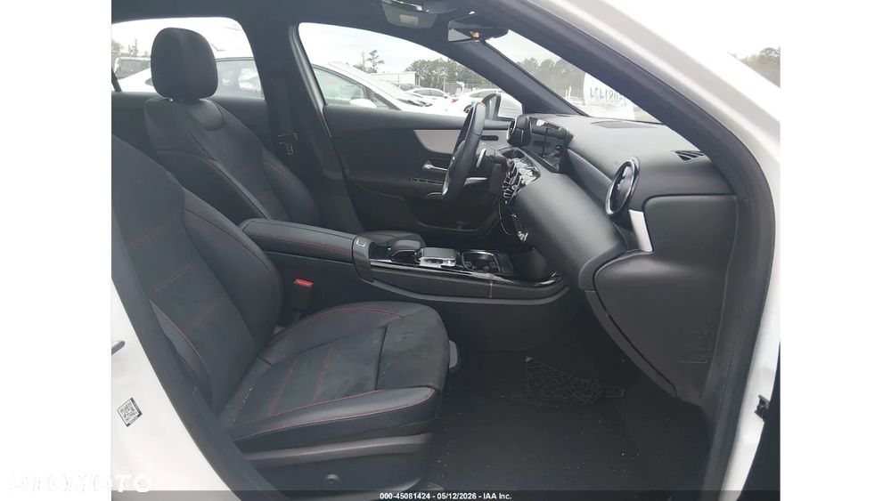 Mercedes-Benz Klasa A 220 4Matic 7G-DCT AMG Line - 10