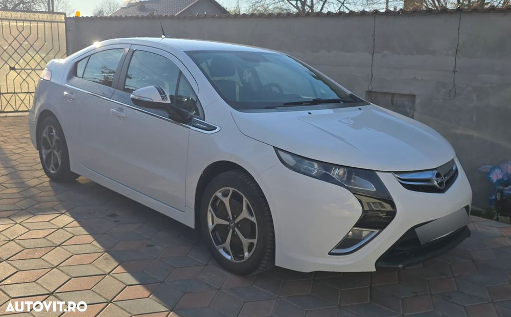 Opel Ampera - 2